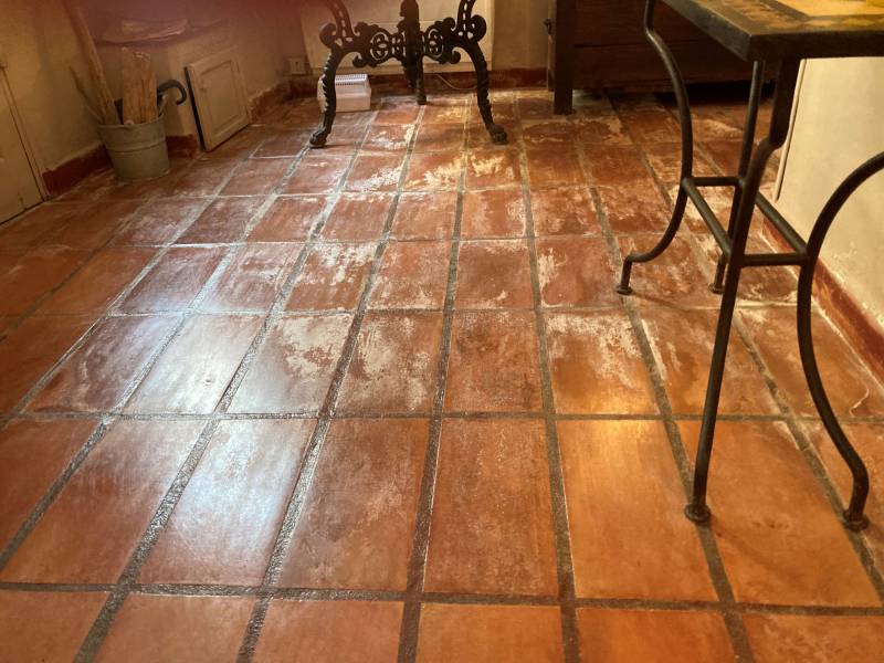 Eliminer les remontées capillaires et la salpêtre à Agde