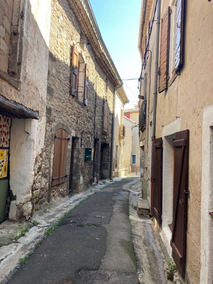 Humidité des murs maison Juvignac Hérault