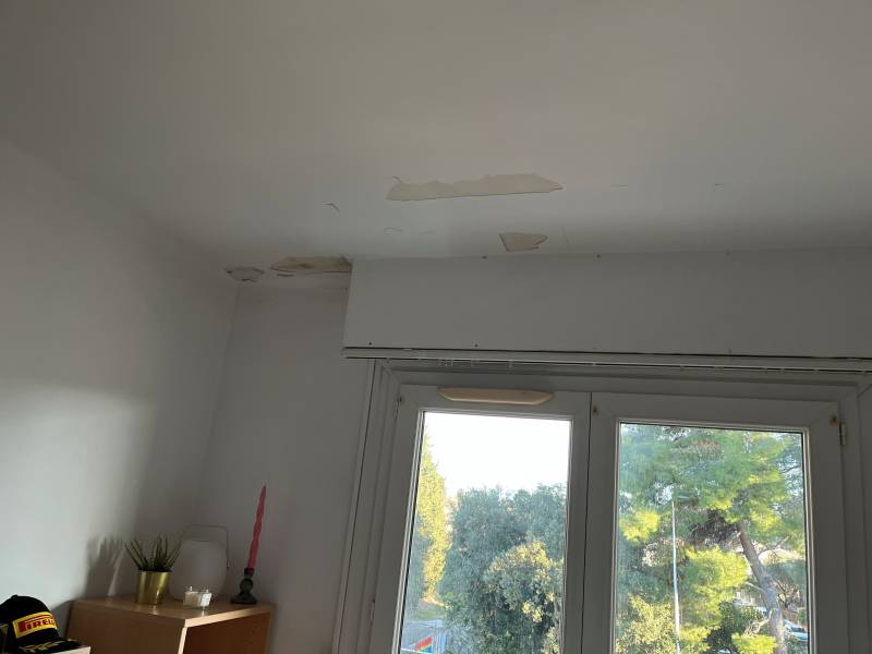 Moisissures, mur humide au Cap d'Agde