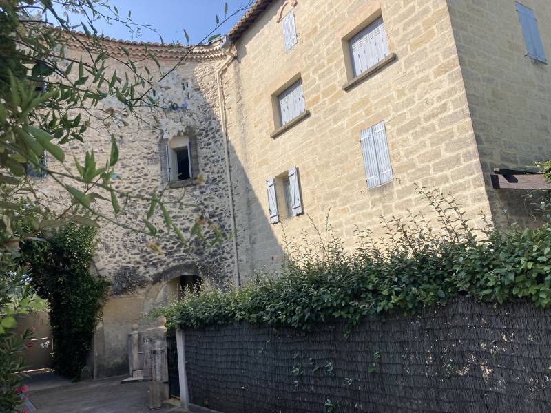 Salpêtre - Remontées capillaires. Hérault Gard